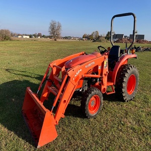 Potente tractor Kubota L3218 diseñado para trabajo agrícola pesado, motor fuerte, rendimiento confiable para uso agrícola diario. - Product Image 4