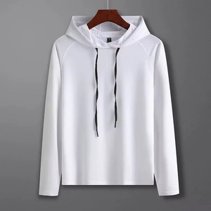 Fabricant de vêtements de sport personnalisés pour la gym, t-shirt de compression athlétique, tissu respirant en polyester et élasthanne, personnalisation de la marque, vente en gros - Product Image 5