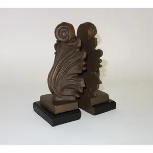 Organisateur de serviettes moderne à motif personnalisé, détails anciens, support de livre artisanal en métal, décoration élégante pour la maison et le bureau, fabriqué par Zahid - Product Image 4