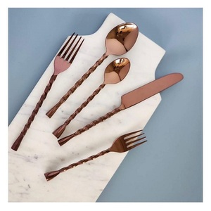 Ensemble de Couverts Rose Doré en Acier Inoxydable 304, Vaisselle de Luxe pour Mariages, Restaurants et Usage Domestique (Couteau, Fourchette, Cuillère) - Prix de Gros - Product Image 5