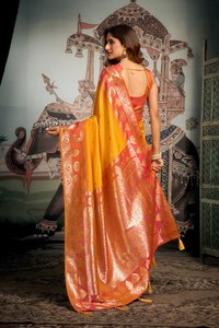 ประดับด้วยตัวคุณเองอย่างสง่างามทำให้ทุกช่วงเวลาที่ราชวงศ์ดื่มด่ำไปกับความเหนือกาลเวลาผ้าไหมส่าหรีผ้าไหมเนื้อนุ่มพรีเมียม - Product Image 5