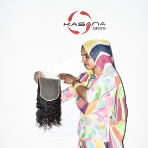 Extensions de cheveux indiens Remy à clipser, closure 7*7, double trame, ondulation profonde, traitement naturel - Product Image 4