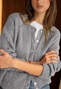 Cardigan gris en tricot pour femme, boutonné sur le devant, manches longues, col en V, pull décontracté, couleur unie, 100% acrylique, vêtements d'automne - Product Image 2