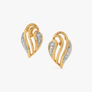 Boucles d'oreilles clous en or jaune avec diamants de laboratoire superposés en forme de feuille tourbillonnante - Product Image 1