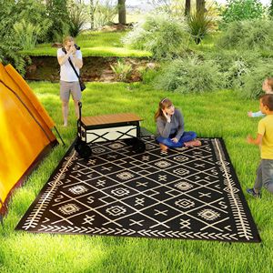 Tappeto da Esterno Reversibile 9FT X 12FT Impermeabile Nero e Beige con Motivo a Rombi e Borsa per il Trasporto con Motivo a Paglia - Product Image 2