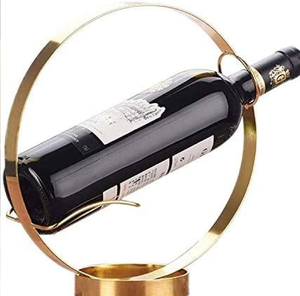 Porte-vin en cuivre avec décorations en spirale, ornements en forme de feuilles et poignée enroulée, disponible à prix de gros. - Product Image 4