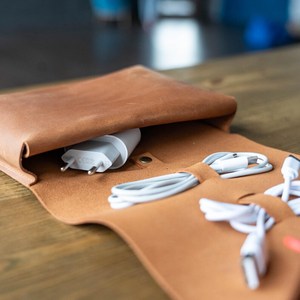 Organizador de Cables de Cuero Genuino, Porta Cables Rústico, Bolsa de Viaje para Dispositivos Tecnológicos, Estuche para Gestión de Cables, Directo de Fábrica LCO-0071 - Product Image 5