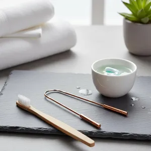 Limpiador de Lengua de Cobre con Hierbas Esenciales, Mejora la Higiene Bucal, Aliento Fresco y Eliminación de Bacterias, Mango Cómodo y Flexible - Product Image 5