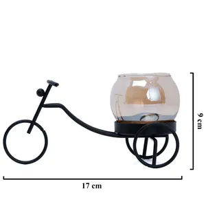 Porte-bougie en métal fait main de luxe pour les designers d'intérieur haut de gamme, porte-bougie en forme de vélo avec pot en verre pour la décoration intérieure - Product Image 1