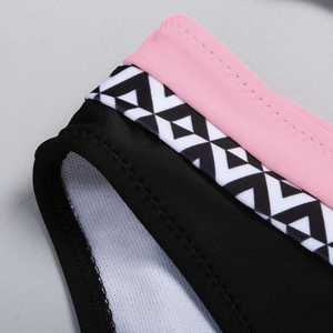 Conjunto de bikini de dos piezas para mujer, top push-up con estampado geométrico, parte inferior hipster con ribete en contraste, traje de baño elástico - Product Image 3