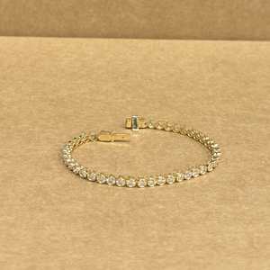 Elegante Brazalete de Oro de 14K con Piedra Natural y Diamante Cultivado en Laboratorio, Joyería de Lujo para Mujer, Regalo de Aniversario - Product Image 1