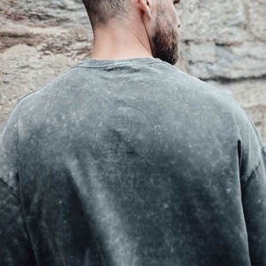 T-shirt décontracté à manches courtes, coupe ajustée, en coton, effet délavé, en vente en ligne, fabriqué au Pakistan - Product Image 5