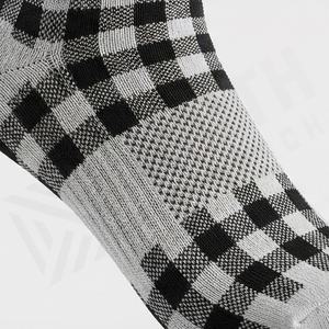 ถุงเท้าฟุตบอลสโมสรแบบกำหนดเอง ยาวเหนือเข่า ป้องกันการลื่น สำหรับผู้ชาย ทีมกีฬา ฝึกซ้อม ระบายอากาศได้ดี กระชับพอดี ปรับแต่งได้ - Product Image 5