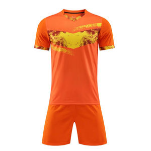 ชุดฟุตบอลไซส์ใหญ่รุ่นใหม่มาแรง ยอดนิยม ผ้าโพลีเอสเตอร์ 100% ระบายอากาศได้ดี ป้องกันรังสียูวี รับผลิตแบบ OEM ตามสั่ง - Product Image 1