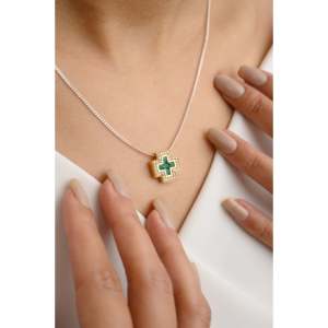 NOVA 18K Solid Gold Emerald & Diamond Pendant with IGI Certified Oval Cut Daily Wear - Product Image 4