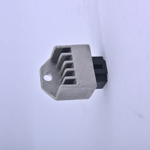 Redresseur régulateur de tension 4 broches pour moto 120cc – Pièces électroniques en gros - Product Image 3