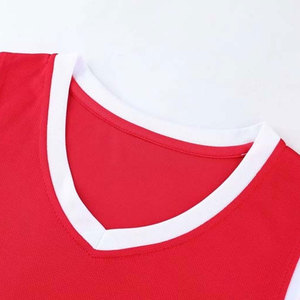 Ensemble d'uniformes de basketball personnalisés sublimés, maillot sans manches rouge à col en V avec short à taille élastique, ensemble anti-transpiration pour adultes - Product Image 2
