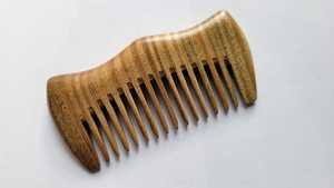 Peigne en bois classique à dents fines, fait main, en bois de pêche naturel, pour le cuir chevelu, nouveau peigne à cheveux en bois élégant, artisanat naturel - Product Image 5