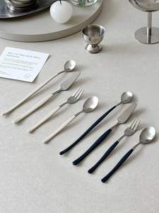 Ensemble d'ustensiles de cuisine en acier inoxydable 4 pièces, spatule, cuillère à soupe, louche - Product Image 4