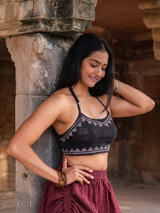 Top corto de algodón negro hecho a mano con cuello halter de ganchillo y bordes geométricos tribales tejidos a mano, top de algodón transpirable de primera calidad - Product Image 6