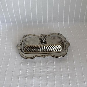 Modern Butter Dish with Lid and <b>Elevated</b> Base Tray Premium Kitchen Storage Container Stylish Tableware for Dining Table Serving - Product Image 6