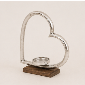 Porte-bougie chauffe-plat en aluminium de luxe en forme de cœur avec base en bois de manguier naturel, sculpture en métal argenté en forme de cœur pour une décoration romantique de la maison - Product Image 1
