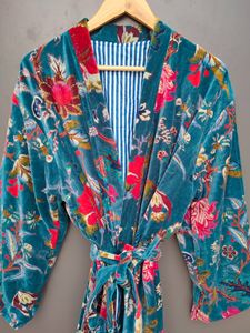 Bata de terciopelo con estampado floral para mujer, bata de baño de manga larga, tejido suave, ropa de dormir informal, estilo veraniego azul - Product Image 5