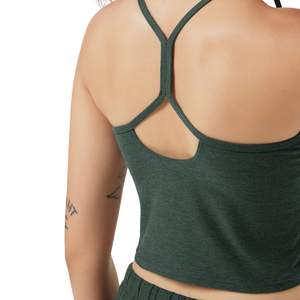 Conjunto Deportivo de Yoga para Mujer, Tallas Grandes, Ligero, Sin Costuras, Top Corto y Pantalones Cortos, Ropa Deportiva, Proveedor con Logotipo Personalizado, Venta al Por Mayor - Product Image 3