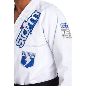 Nuevo Modelo de Uniforme de Karate Personalizado de Alta Calidad, Transpirable, Ligero, 100% Algodón, Antiencogimiento, 440 GSM, Lavado, Anti UV - Product Image 2