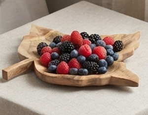Élégante assiette de service en bois faite à la main, motif grain de bois naturel, style nordique, pour la maison, les restaurants, les mariages et les événements - Product Image 3