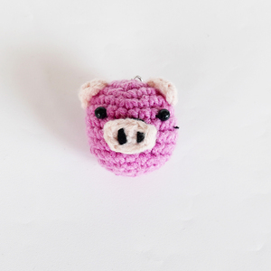 Llavero de cerdo de ganchillo hecho a mano, colgante de amigurumi de cerdito rosa tejido para bolso o mochila, arte puro, llaveros artesanales, regalo - Product Image 1