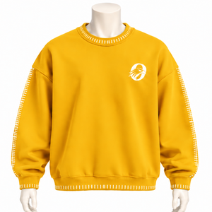 Sweat-shirt à col rond pour homme, coupe ample, manches longues, avec bordure dorée brodée et effet vieilli, style streetwear décontracté et sportif - Product Image 1
