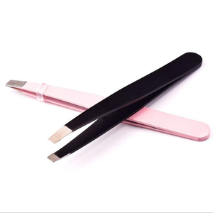 แหนบสแตนเลสปลายเฉียงสำหรับถอนขนคิ้ว ขนตา และกำจัดขน - Product Image 2