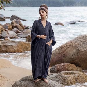 2025 nuevo producto de estilo bohemio, chaqueta de Kimono con tinte de corbata a mano, cubierta holgada para vacaciones en la playa de verano, sujetador Bandeau para mujer, 1 Bata - Product Image 1