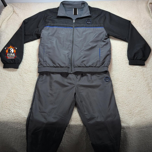 Ensemble de survêtement deux pièces unisexe pour homme, grande taille, gris et noir, avec doublure en maille, coupe-vent, de haute qualité - Product Image 1