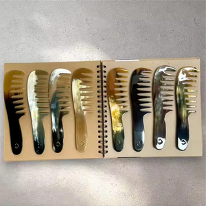 Auténtico peine de cuerno de buey 100% natural hecho a mano en India por Javed Handicrafts - Product Image 2