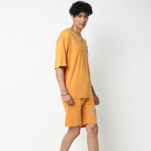 Ensemble T-shirt et short streetwear personnalisé en coton 100% à séchage rapide, respirant, avec épaules tombantes et impression en relief, vente en gros - Product Image 3