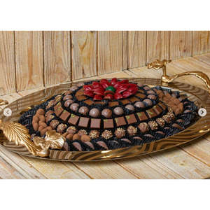 Plateau décoratif de qualité supérieure pour fruits, centre de table élégant, plateau à chocolat, accent de décoration pour la maison, plateau en métal martelé avec poignée florale - Product Image 2