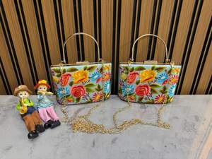 Pochette de soirée brodée florale avec chaîne dorée, sac à main noir pour mariage et occasions festives - Product Image 5