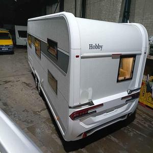 Caravana de Lujo con Techo Rígido para Viajes Familiares, Carrocería de Aluminio con Acabado Gris, para 4 a 6 Personas, Capacidad de Carga de 2 Toneladas, Ajustable - Product Image 3