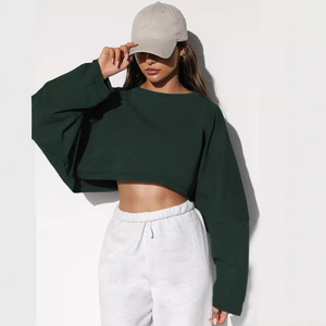 <span class=keywords><strong>T</strong></span>-<span class=keywords><strong>shirt</strong></span> Crop Top Ample à Épaules Dénudées et Manches Larges en Tissu Doux 230 GSM, Personnalisable par CNSHELL - Product Image 2