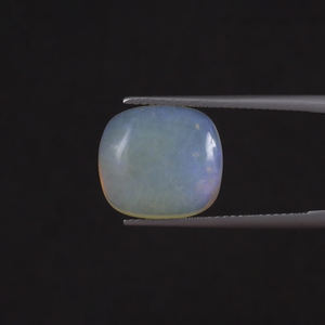Opale naturelle de bonne qualité certifiée IGI, pierre précieuse blanche en vrac, 6,07 carats, taille coussin 13x12mm, taillée à la main, polie, cirée/huileée, légère - Product Image 1