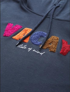 Sudadera con Capucha Azul Marino para Mujer, Estampado Vacay, Corte Regular, Ropa Casual, 100% Algodón Tejido, Estilo Otoñal - Product Image 6