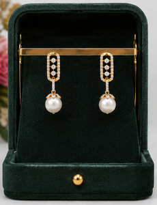 Boucles d'oreilles pendantes en or massif 14 carats avec perle blanche des mers du Sud pour femme, bijoux de mariage et de fête - Product Image 1