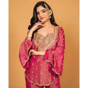 Conjunto de ropa de fiesta bordada para mujer Top-Bottom y Dupatta - Product Image 3