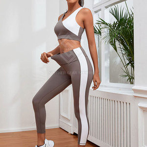 Ensemble de yoga 2 pièces léger et respirant avec logo frontal, taille haute élastique, écologique, idéal pour la gym et les activités sportives - Product Image 4