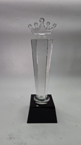 Customized Crystal Trophy with Attractive Shape for Award Ceremonies and Events - Product Image 3