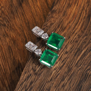 Pendientes de Platino con Esmeraldas y Diamantes con Detalles de Zafiro Azul, Pendientes de Lujo para Mujer, Joyería de Boda, Certificados por IGI - Product Image 3