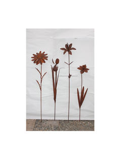 Piquets de jardin en fer forgé faits à la main pour la décoration des jardins de fleurs, support extérieur durable - Product Image 2