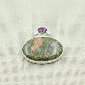 Pendentif ovale en jaspe unakite et grenat, en argent sterling 925 plaqué or rose et or jaune, fait main, bijou statement, cadeau unisexe - Product Image 4